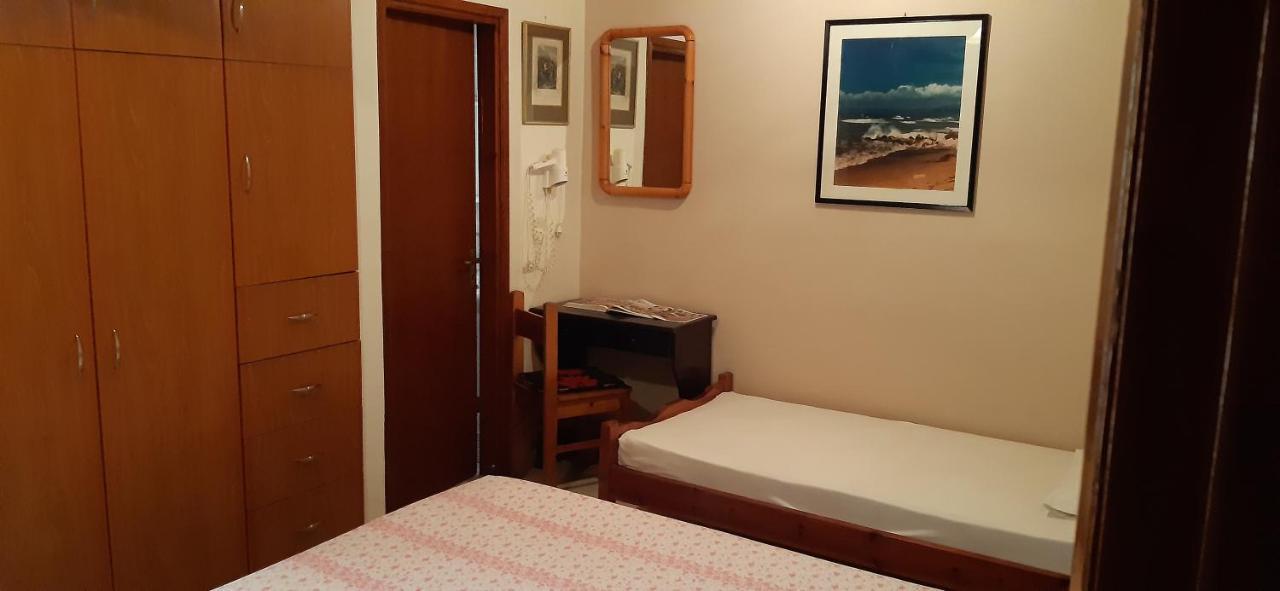 Toulatos Pantelis Apartment Poulata Bagian luar foto