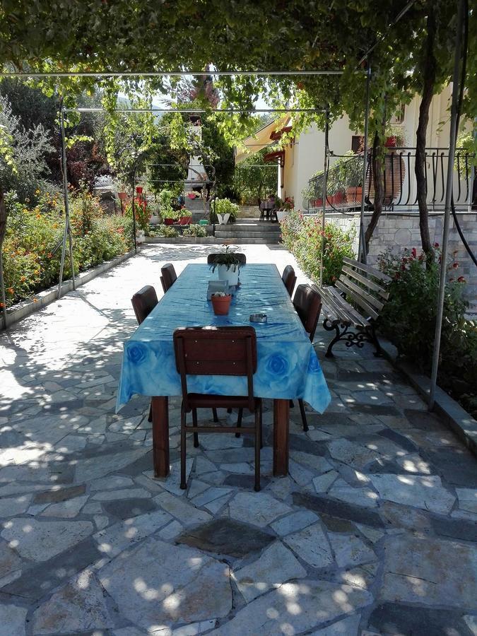 Toulatos Pantelis Apartment Poulata Bagian luar foto