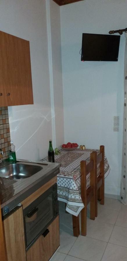 Toulatos Pantelis Apartment Poulata Bagian luar foto