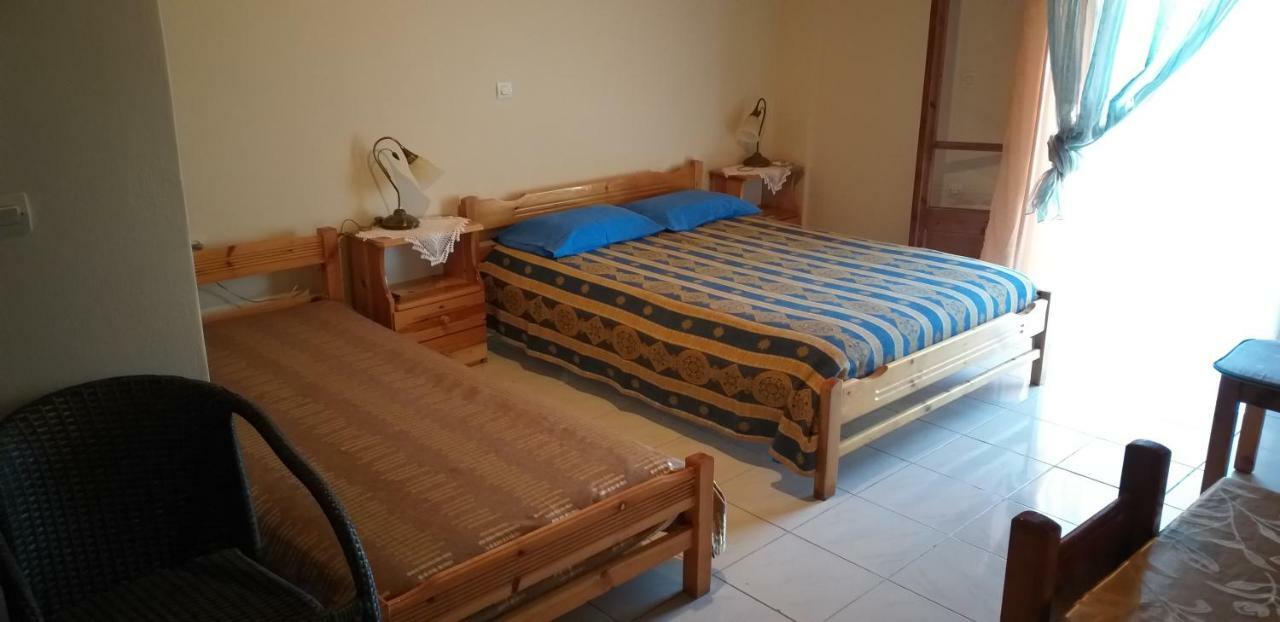 Toulatos Pantelis Apartment Poulata Bagian luar foto