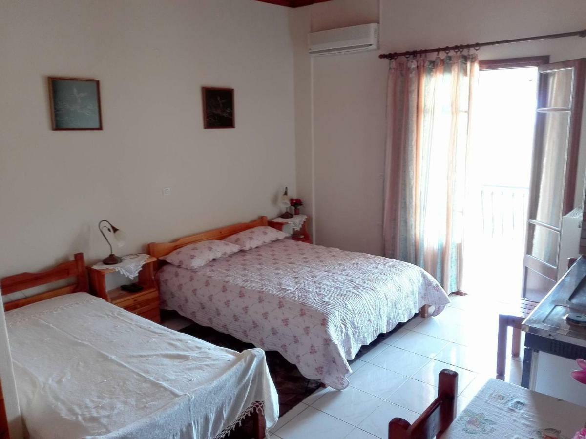 Toulatos Pantelis Apartment Poulata Bagian luar foto
